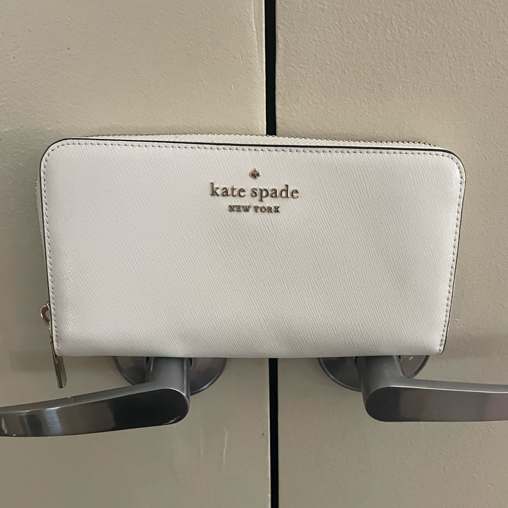 White Kate Spade Wallet